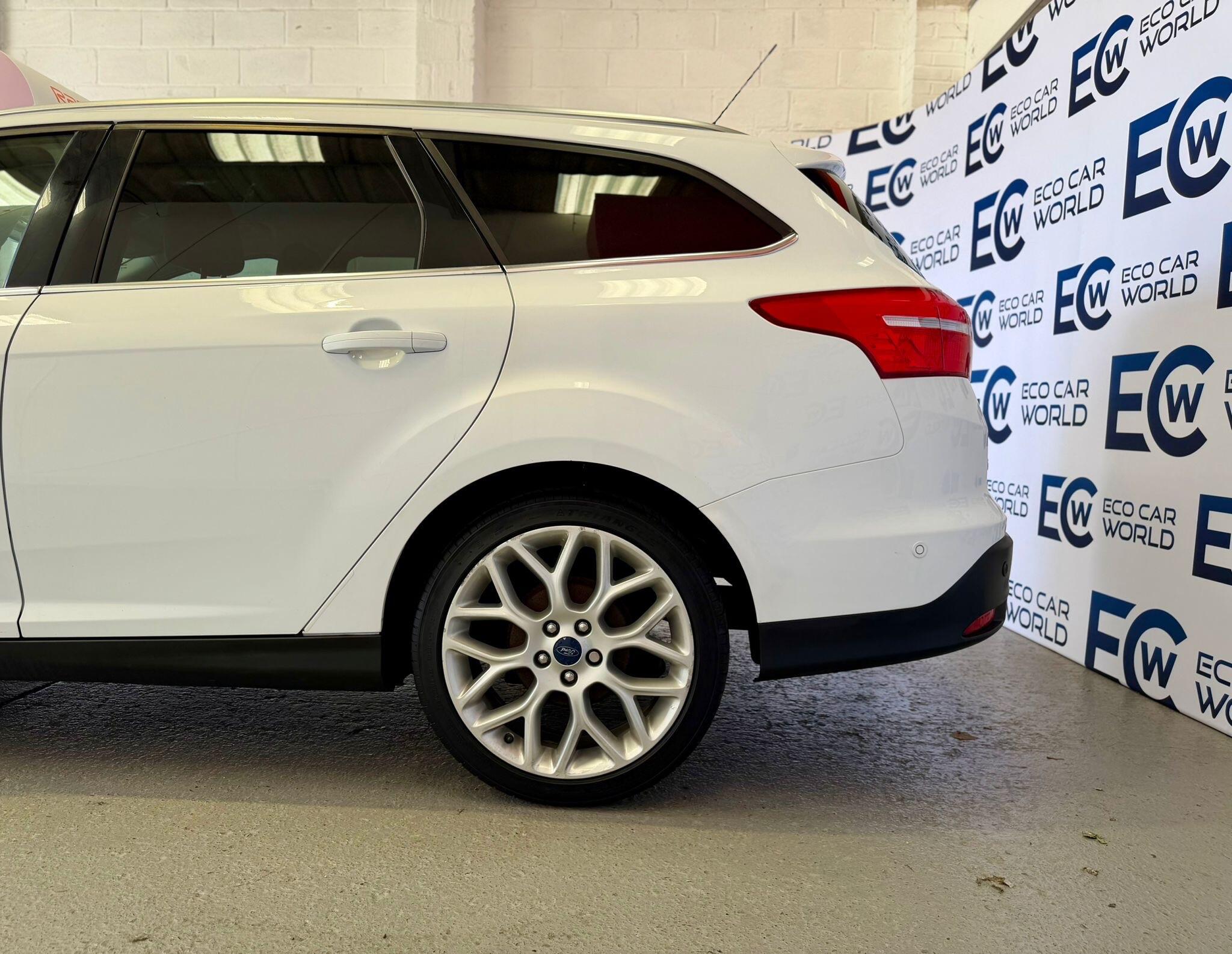 Ford Focus - photo 13