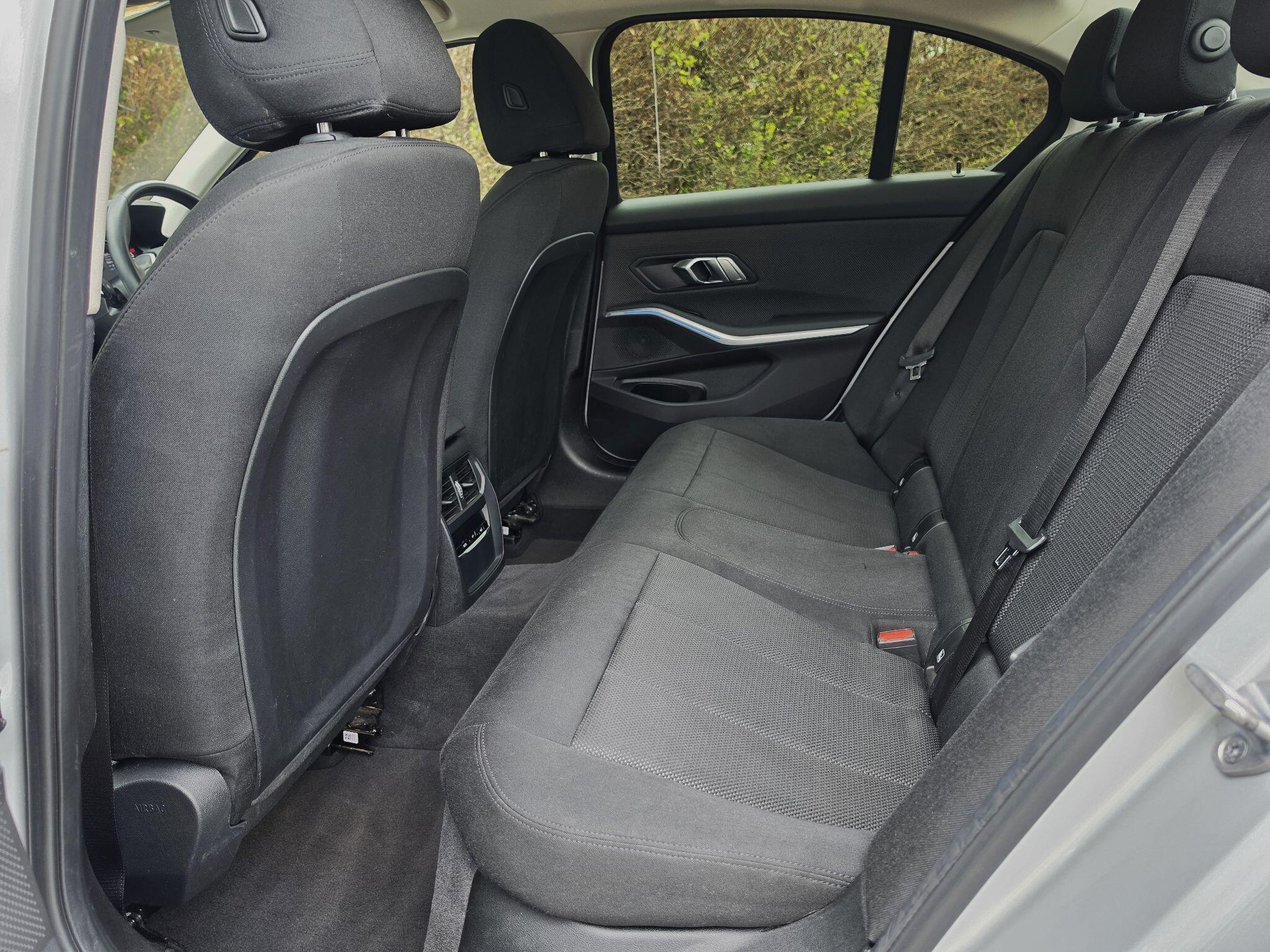 2019 BMW 3 Series 2.0 330e 12kWh SE Pro Auto Euro 6 (s/s) 4dr