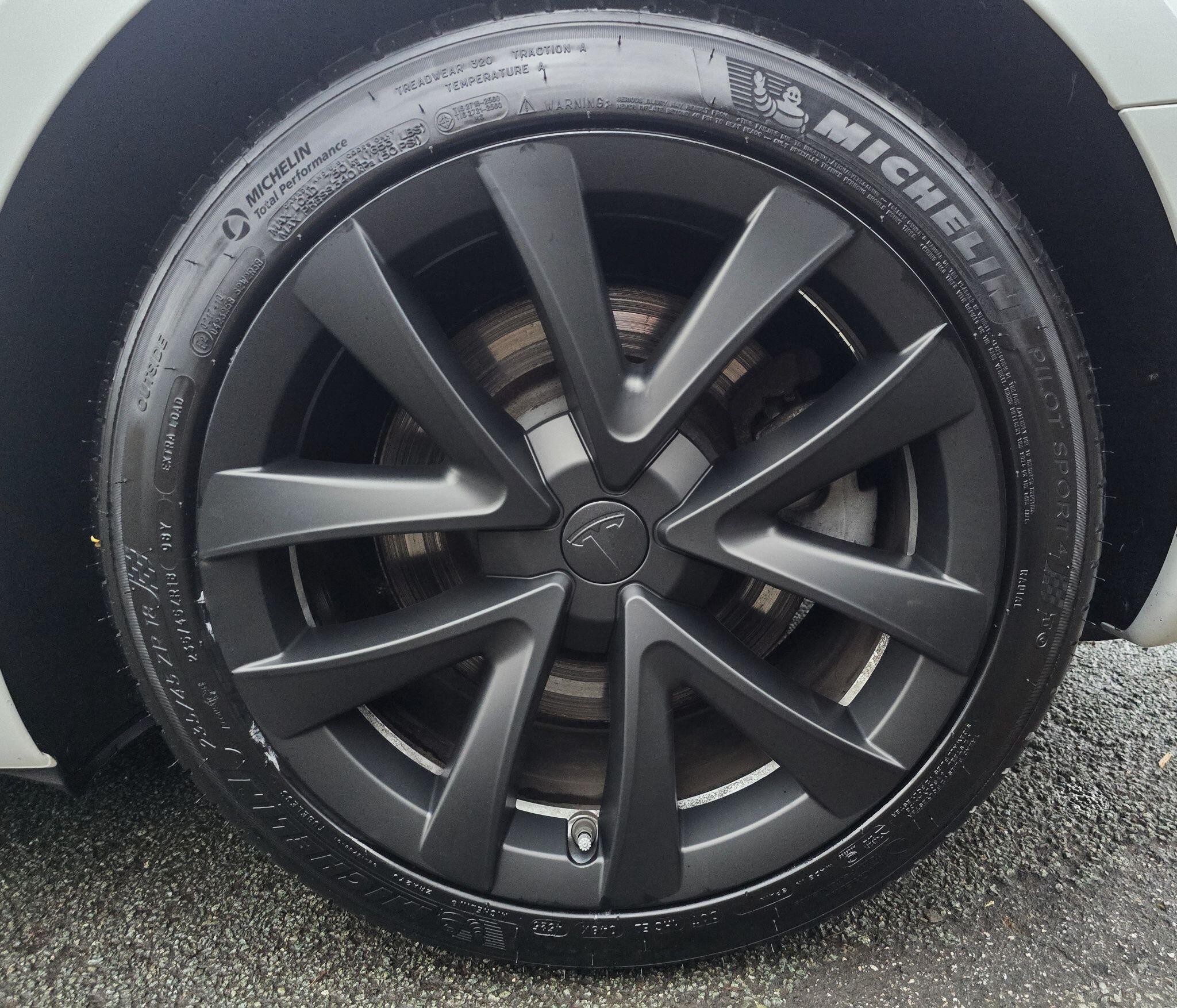 2021 Tesla Model 3 Standard Range Plus Auto RWD 4dr