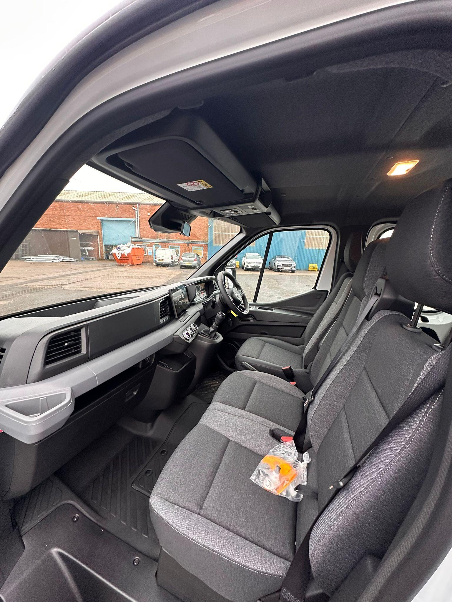 Nissan Interstar 2.0 dCi 35 Acenta Chassis Double Cab 4dr Diesel Manual L3 Euro 6 (s/s) (150 ps)