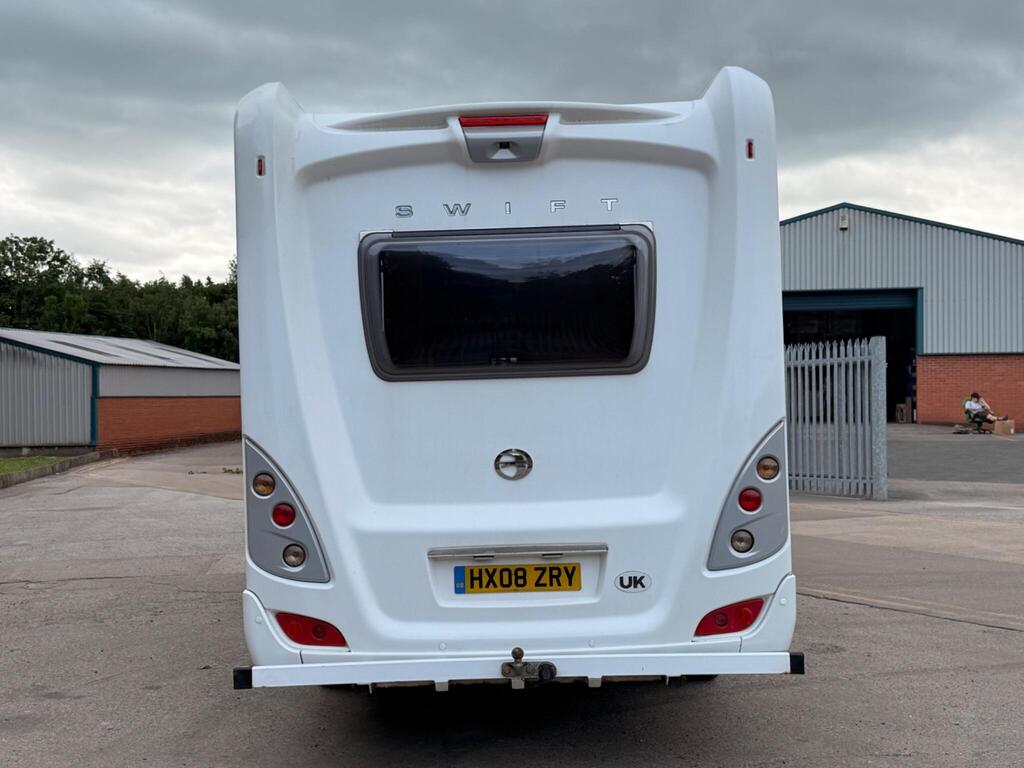 Swift Voyager 695 EL Coachbuilt 2.3