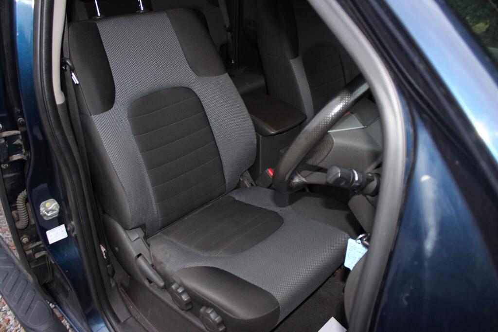 Nissan Navara - Thumbnail 6