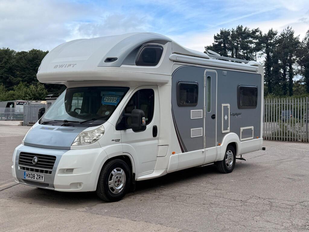 Swift Voyager 695 EL Coachbuilt 2.3