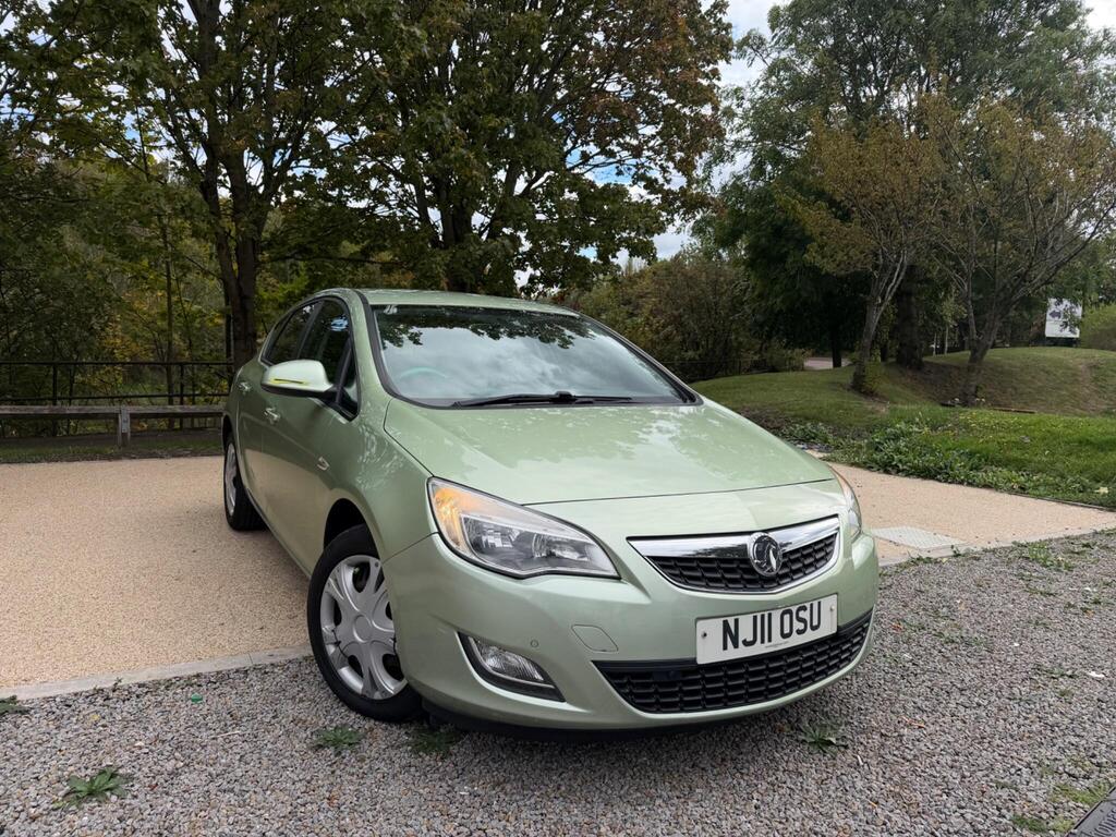 Vauxhall Astra - photo 1