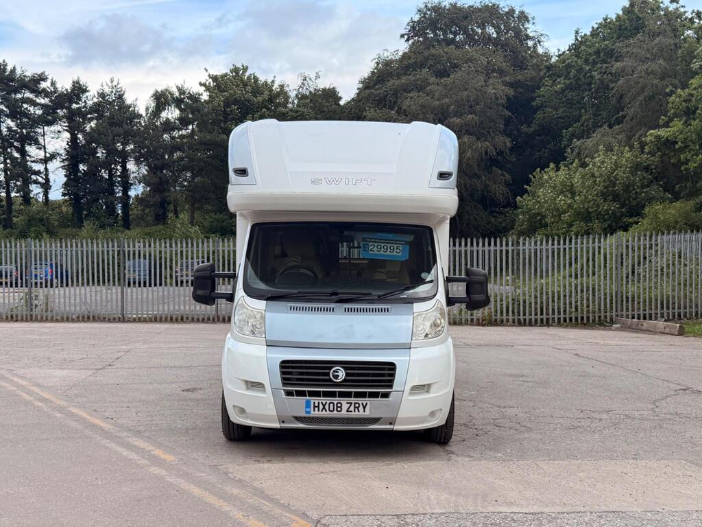 Swift Voyager 695 EL Coachbuilt 2.3