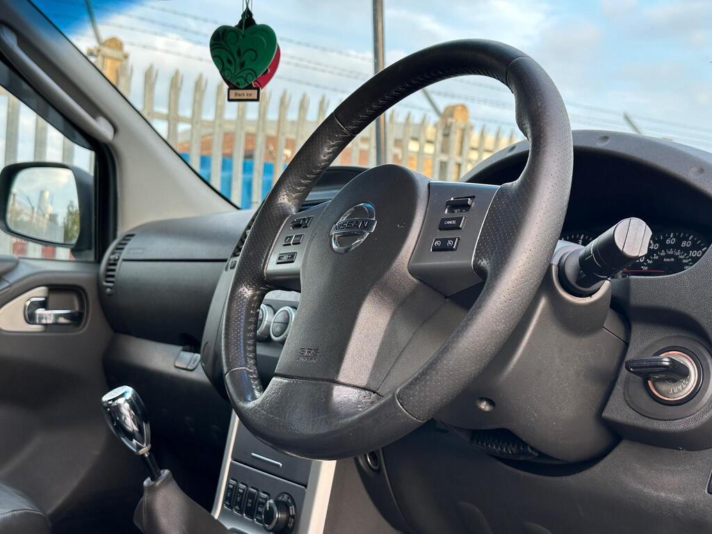 Nissan  Navara - Thumbnail 4