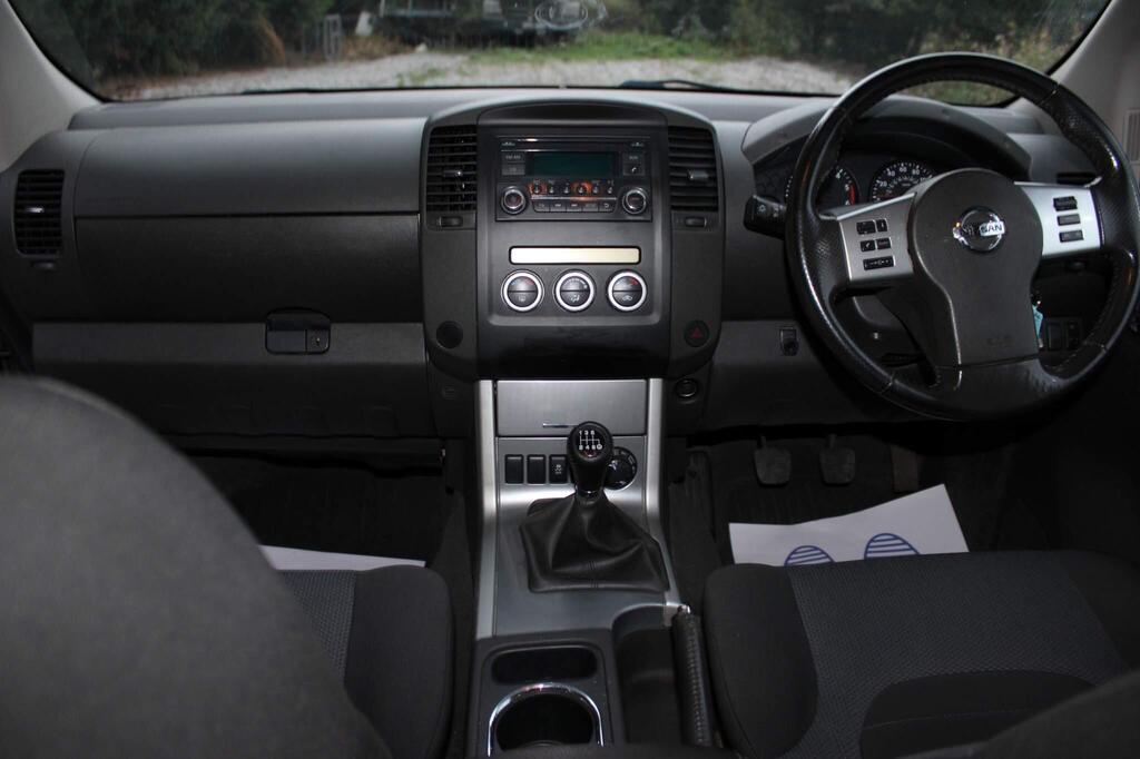 Nissan Navara - Thumbnail 11