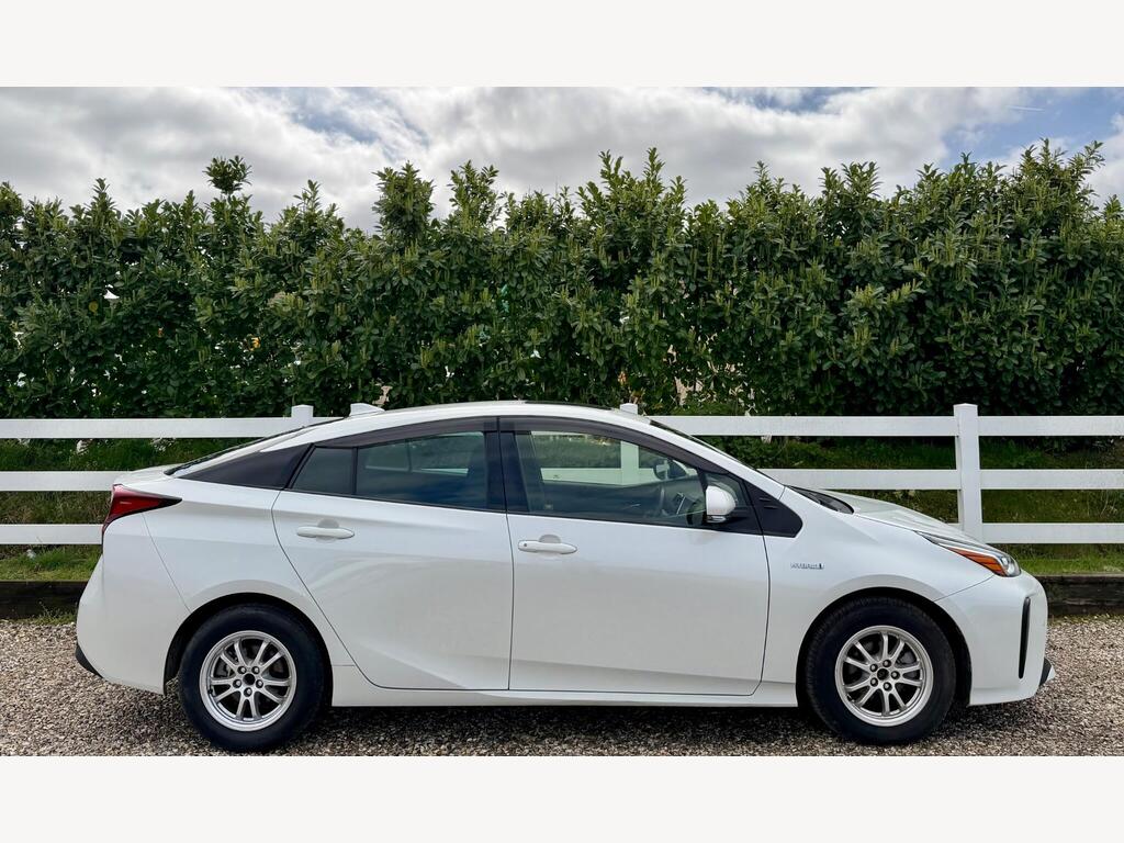 2019 Toyota Prius thumbnail 12