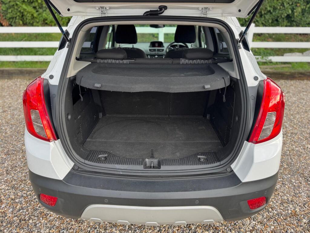 Vauxhall Mokka 1.6 CDTi Tech Line 4WD Euro 6 (s/s) 5dr thumbnail 26