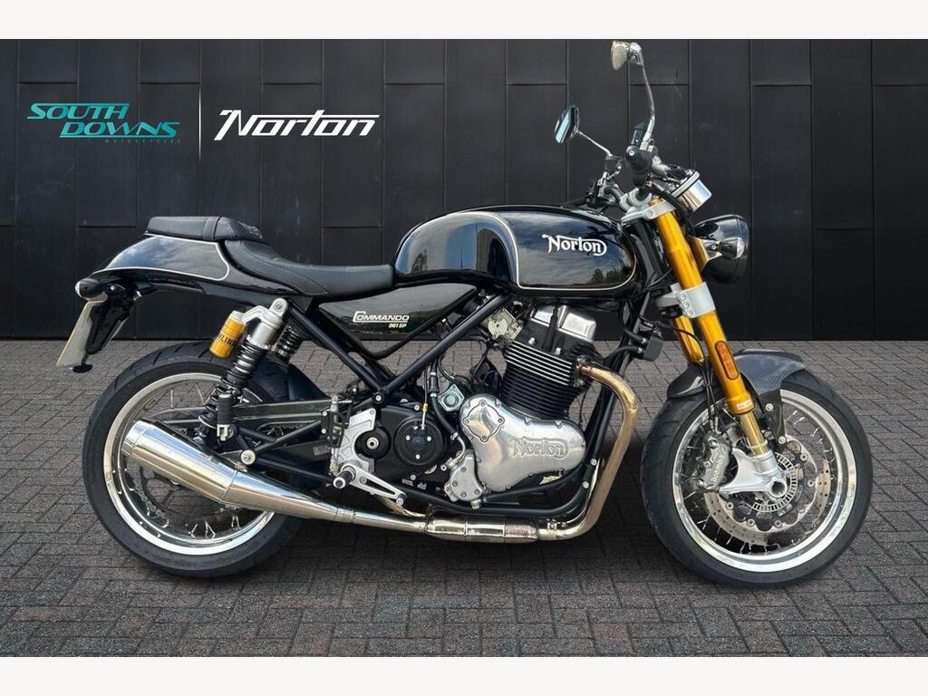Norton Commando 961