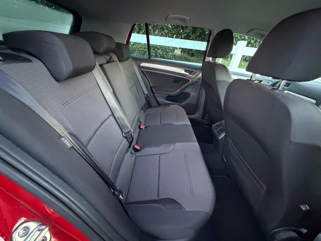 2014 Volkswagen Golf thumbnail 23