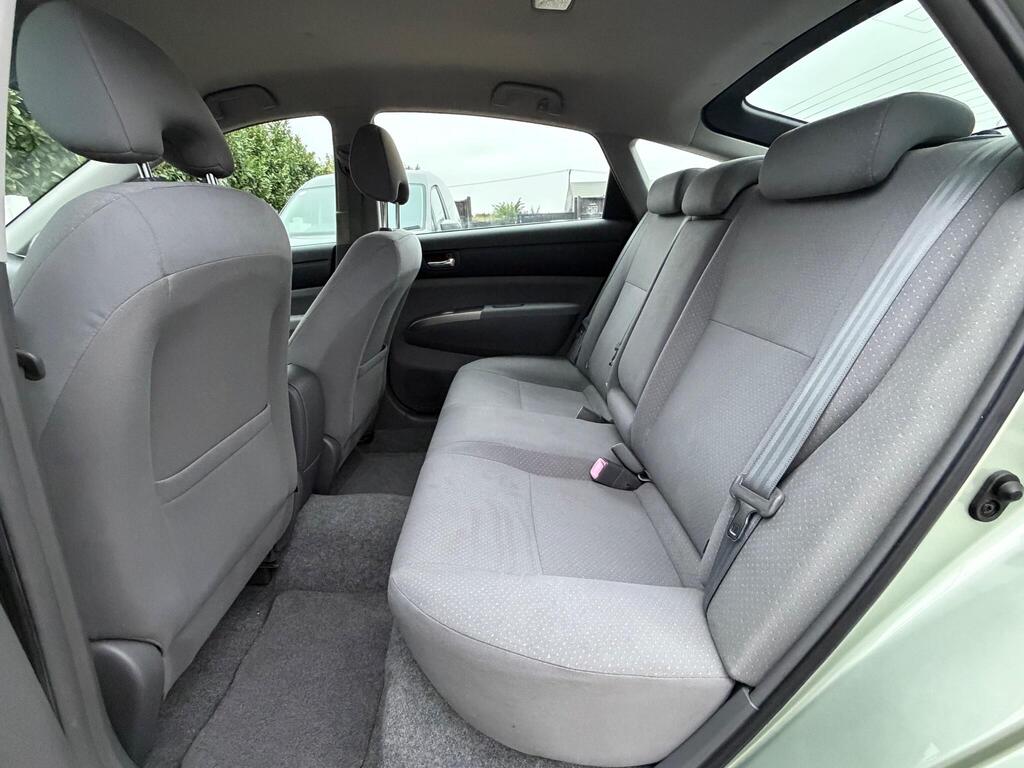 Toyota Prius 1.5 T Spirit CVT 5dr thumbnail 15