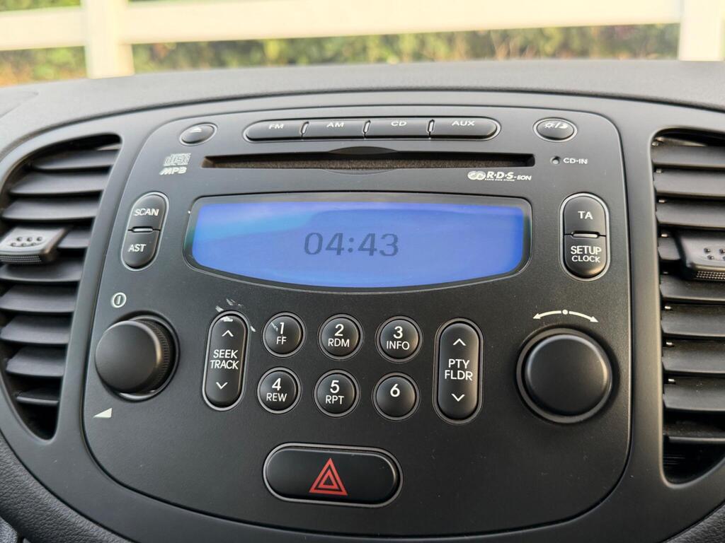 2011 Hyundai i10 thumbnail 26