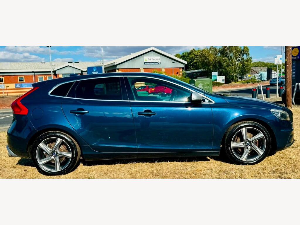 Volvo V40 Hatchback 1.6 D2 R-Design Nav Euro 5 (s/s) 5dr
