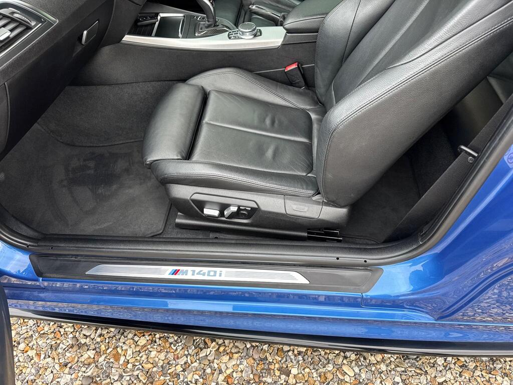 BMW 1 Series 3.0 M140i Shadow Edition Auto Euro 6 (s/s) 3dr thumbnail 29