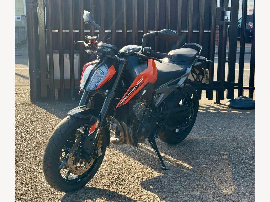 KTM 790 Duke