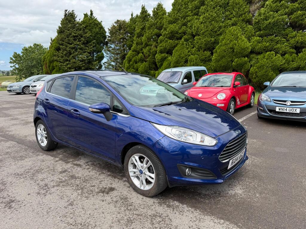Ford Fiesta Hatchback 1.25 Zetec Euro 5 5dr