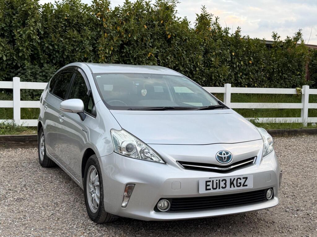 2013 Toyota Prius+ thumbnail 4