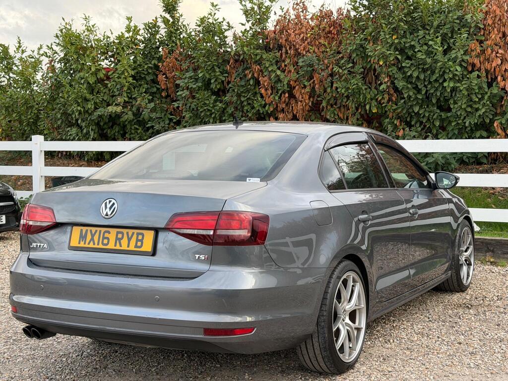 2016 Volkswagen Jetta thumbnail 13