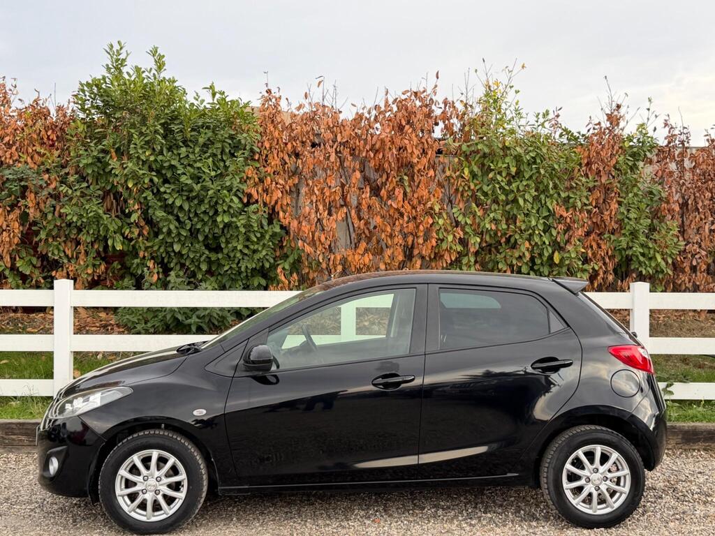 2012 Mazda Mazda2 thumbnail 9