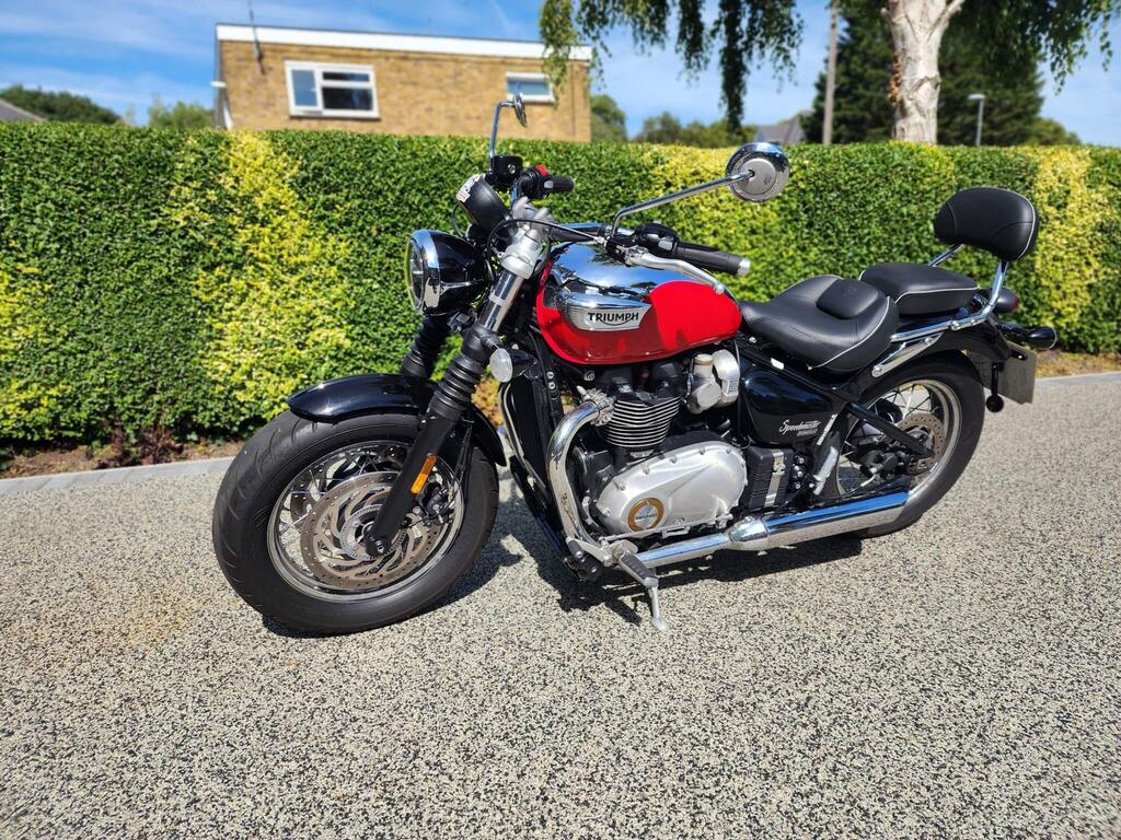 Triumph Speedmaster 1200