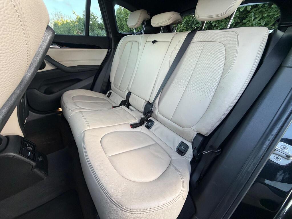 2015 BMW X1 thumbnail 23