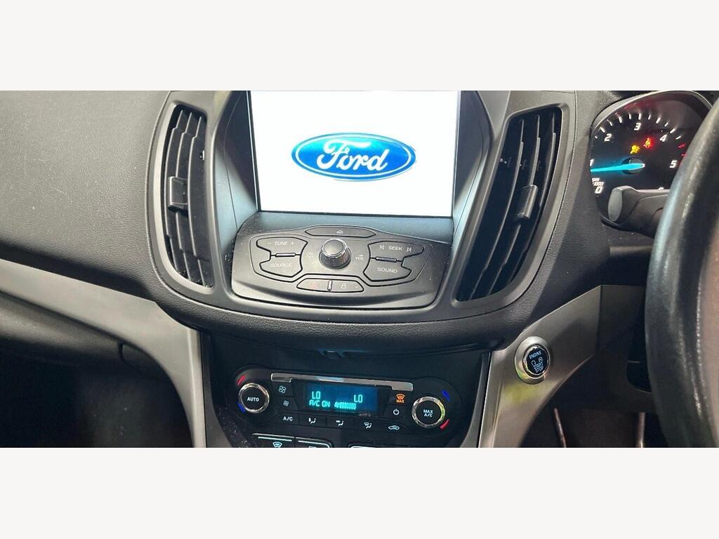 2016 Ford Kuga thumbnail 2