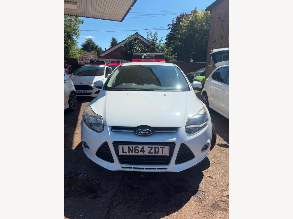 Ford Focus Hatchback 1.0T EcoBoost Zetec Navigator Euro 5 (s/s) 5dr