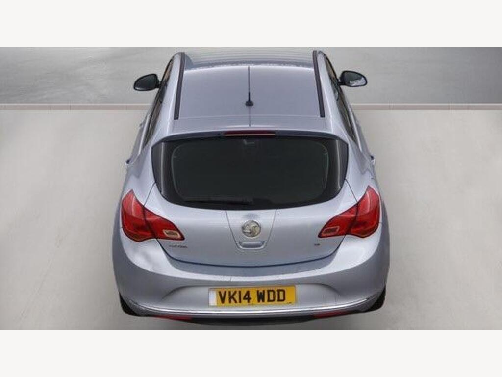 2014 Vauxhall Astra thumbnail 7