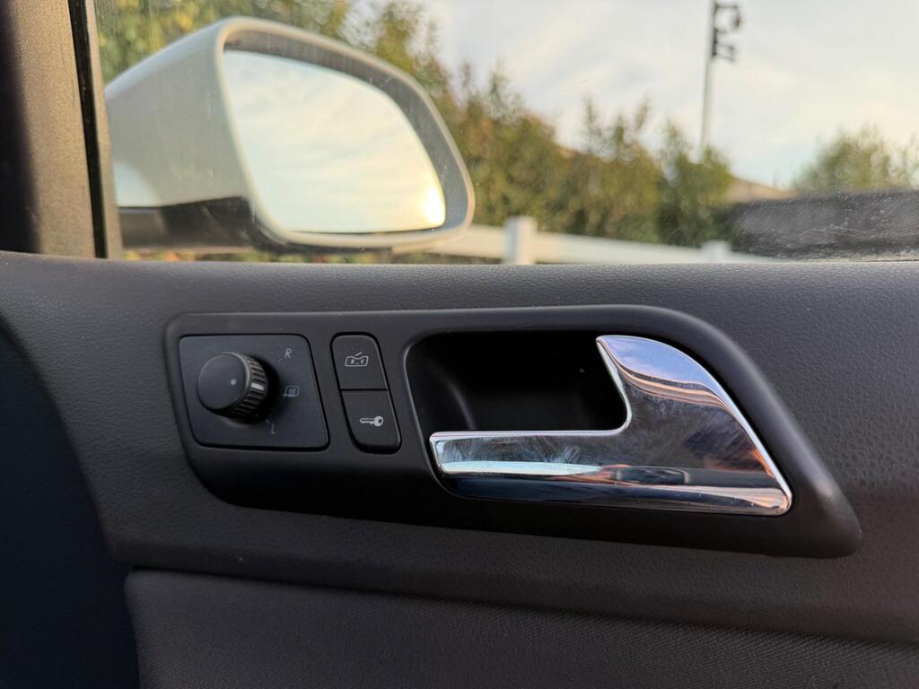 2005 Volkswagen Polo thumbnail 21