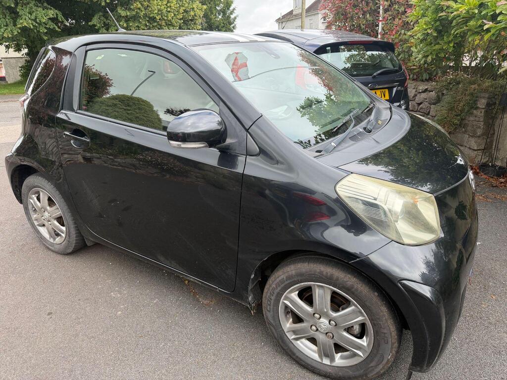 Toyota iQ