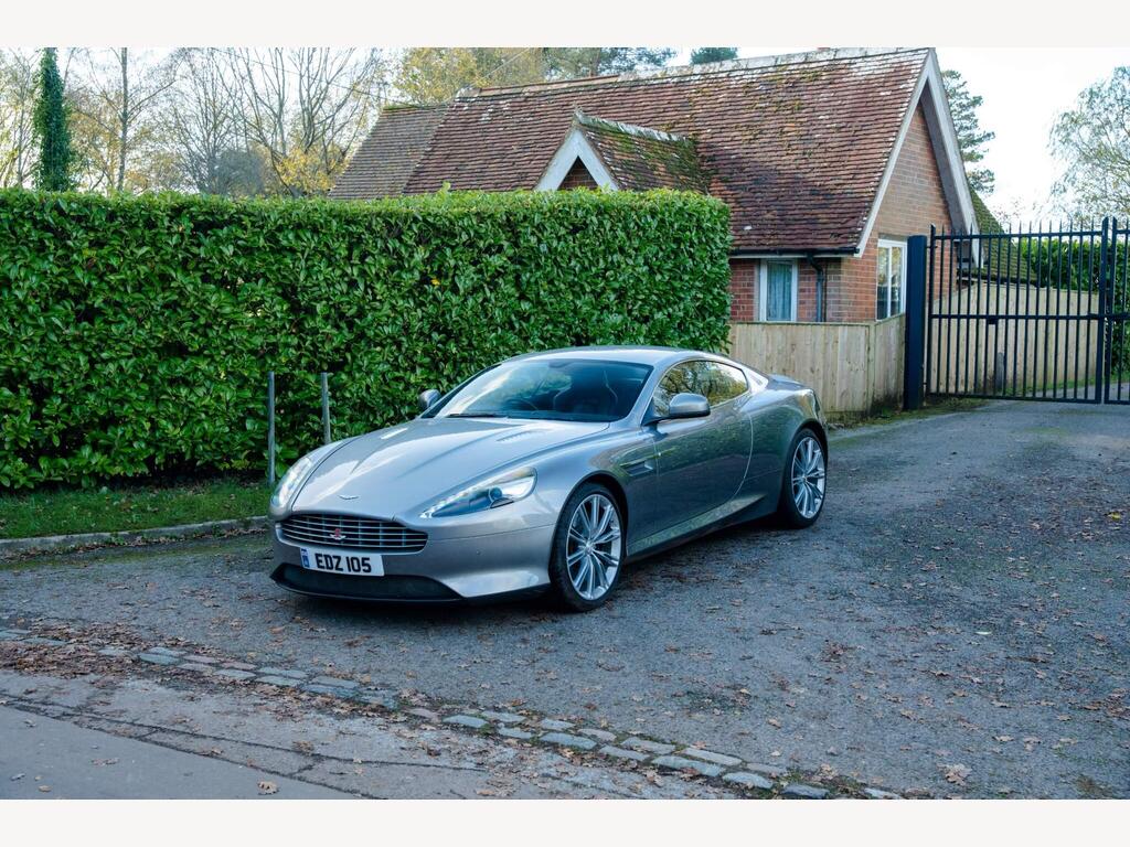Aston Martin DB9
