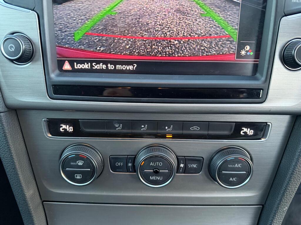 2014 Volkswagen Golf thumbnail 28