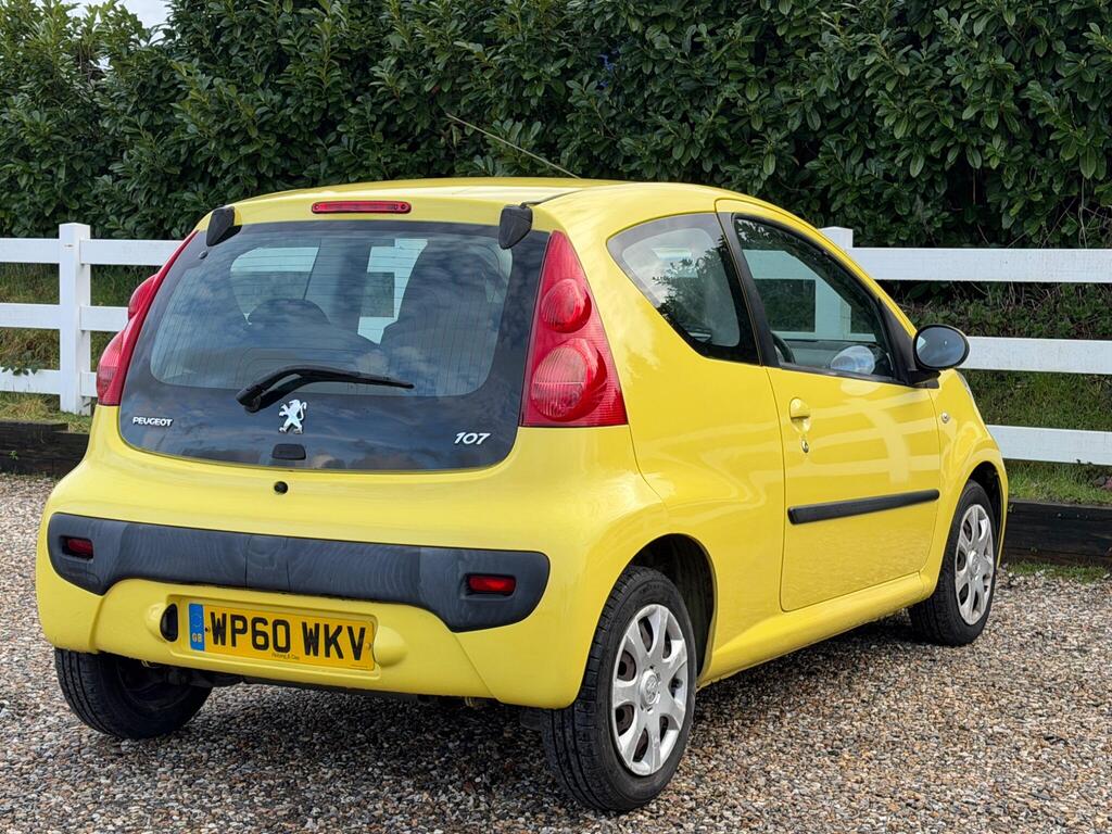 2011 Peugeot 107 thumbnail 13