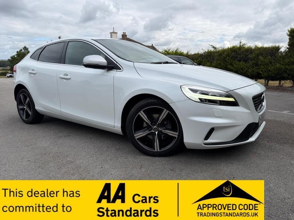 Volvo V40 Hatchback 2.0 D2 R-Design Euro 6 (s/s) 5dr
