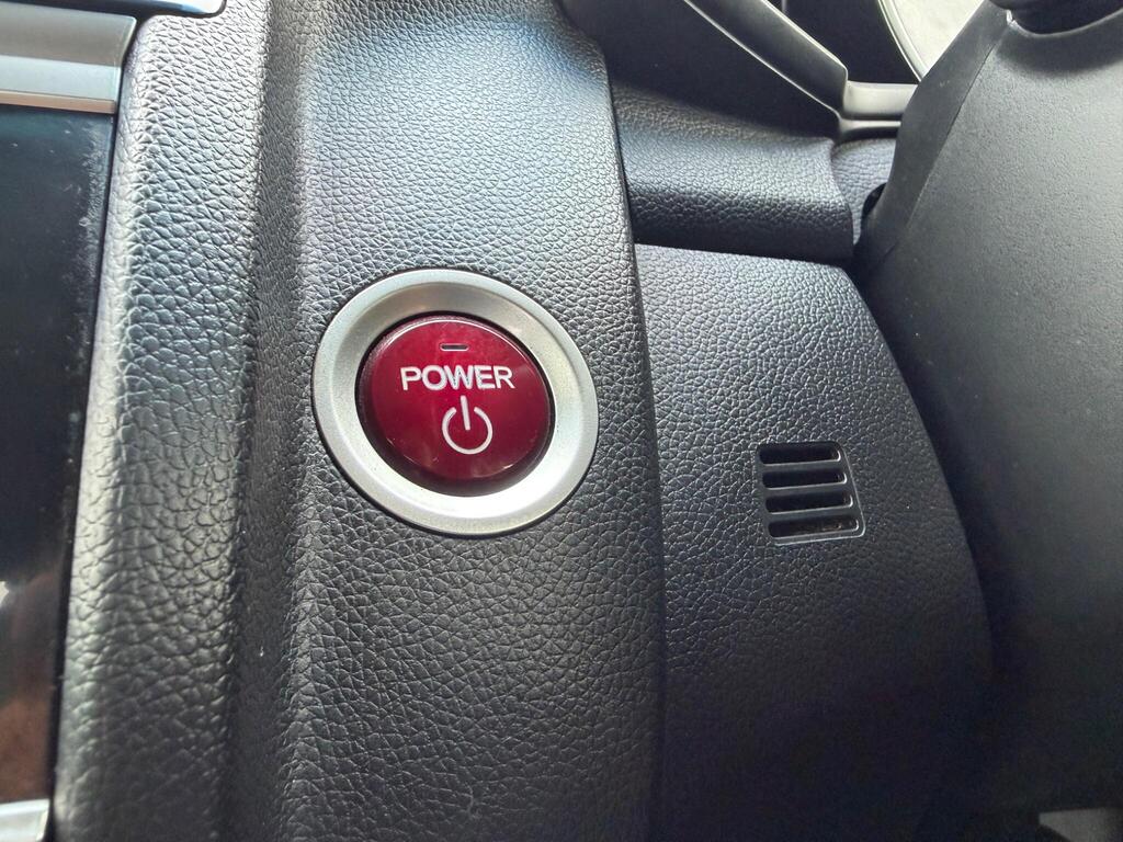 2014 Honda Jazz thumbnail 27