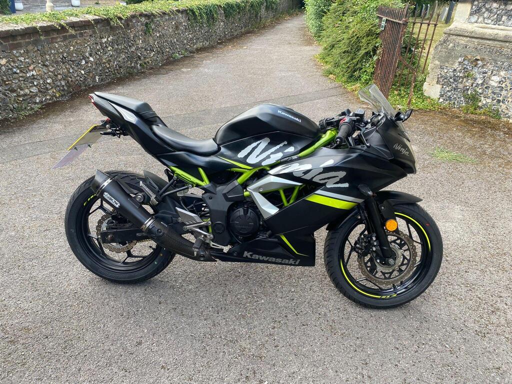 Kawasaki Ninja 125