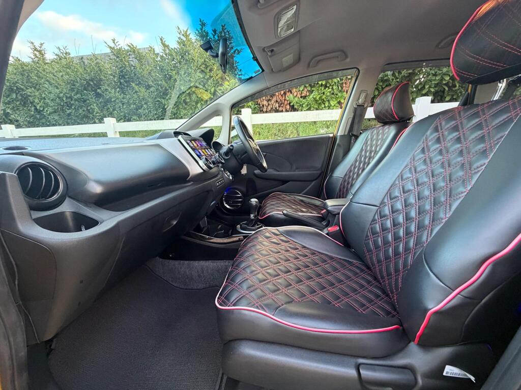 2012 Honda Fit thumbnail 34