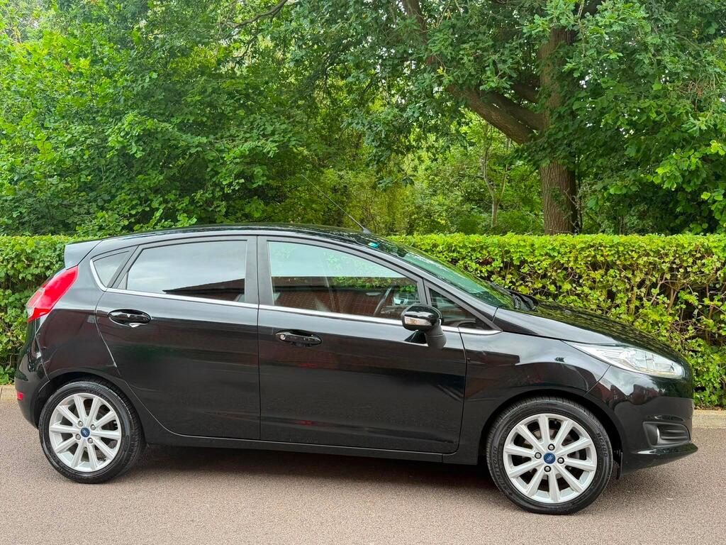 Ford Fiesta Hatchback 1.0T EcoBoost Titanium Euro 6 (s/s) 5dr