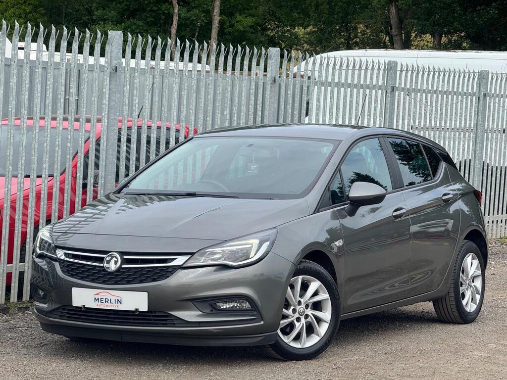 Vauxhall Astra Hatchback 1.6 CDTi ecoTEC BlueInjection Tech Line Nav Euro 6 (s/s) 5dr