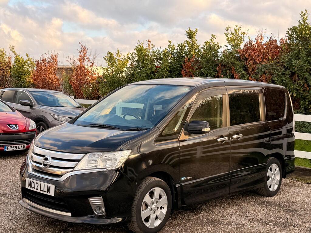 2013 Nissan Serena thumbnail 11