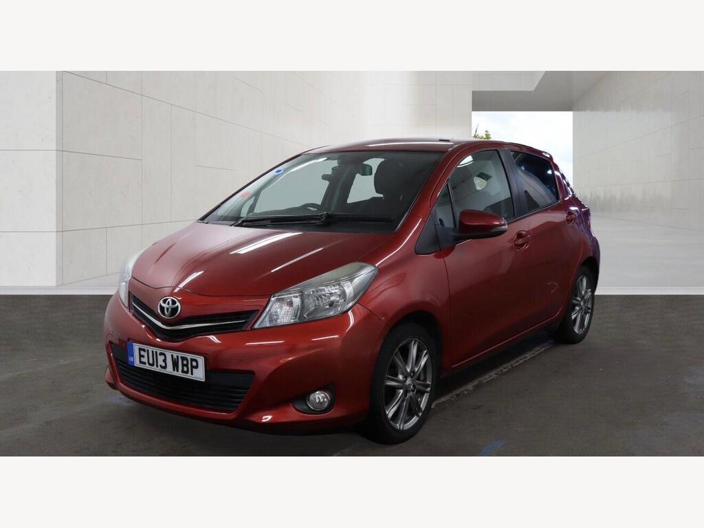 2013 Toyota Yaris thumbnail 3