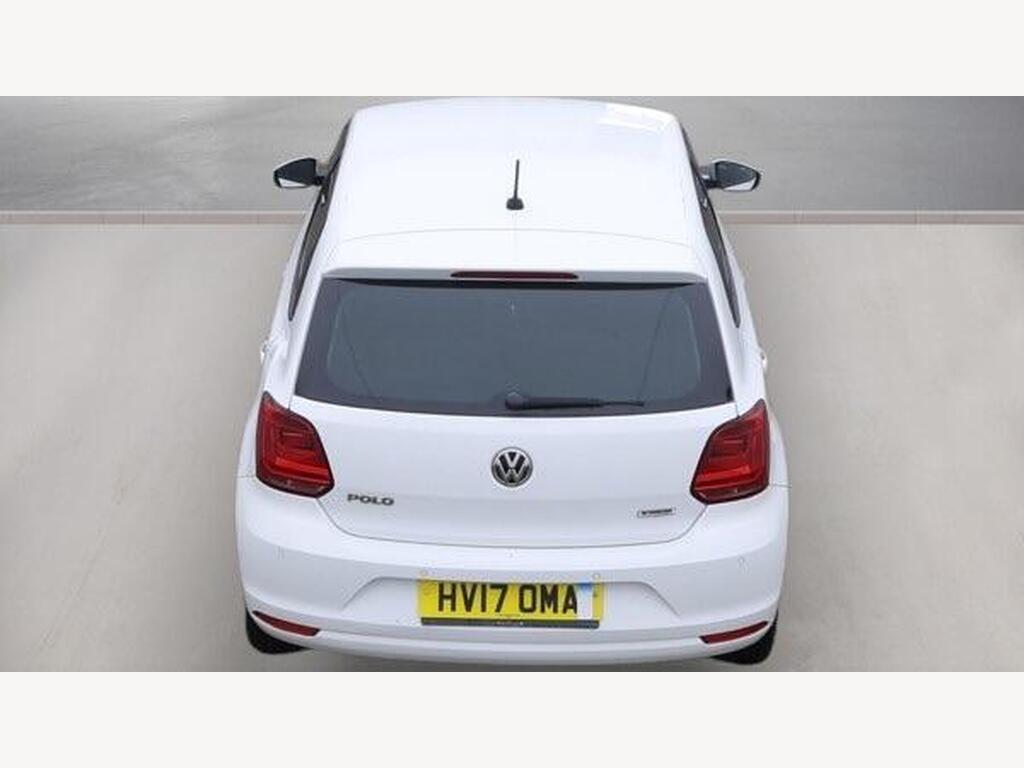2017 Volkswagen Polo thumbnail 3