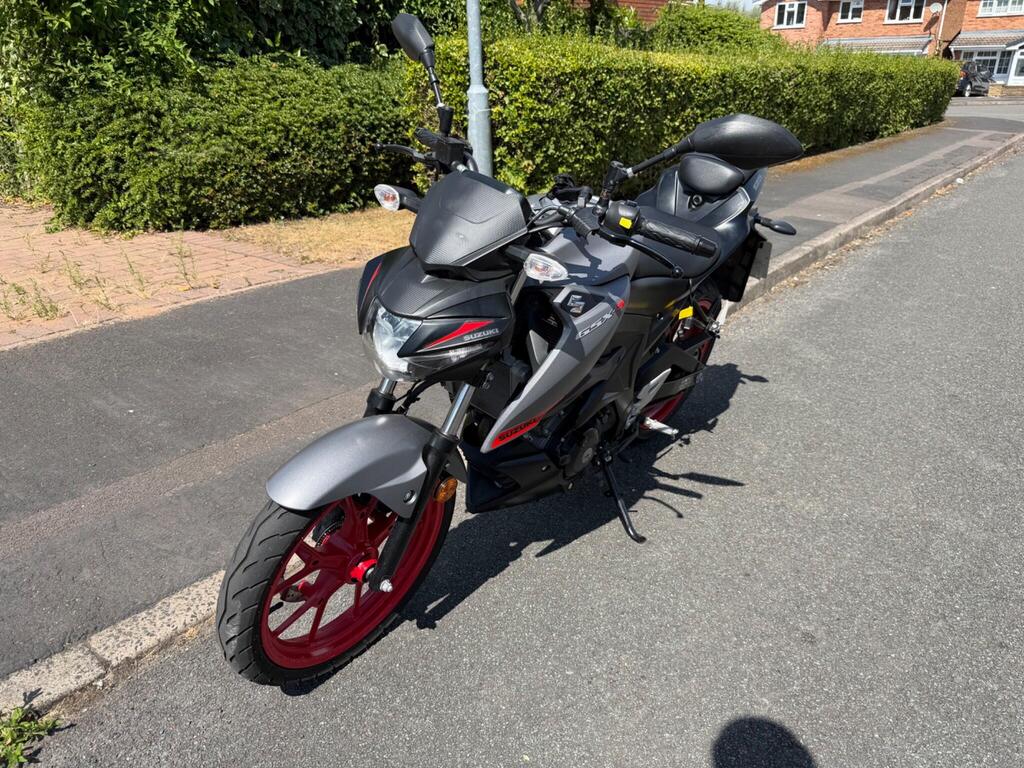 Suzuki GSX-S125