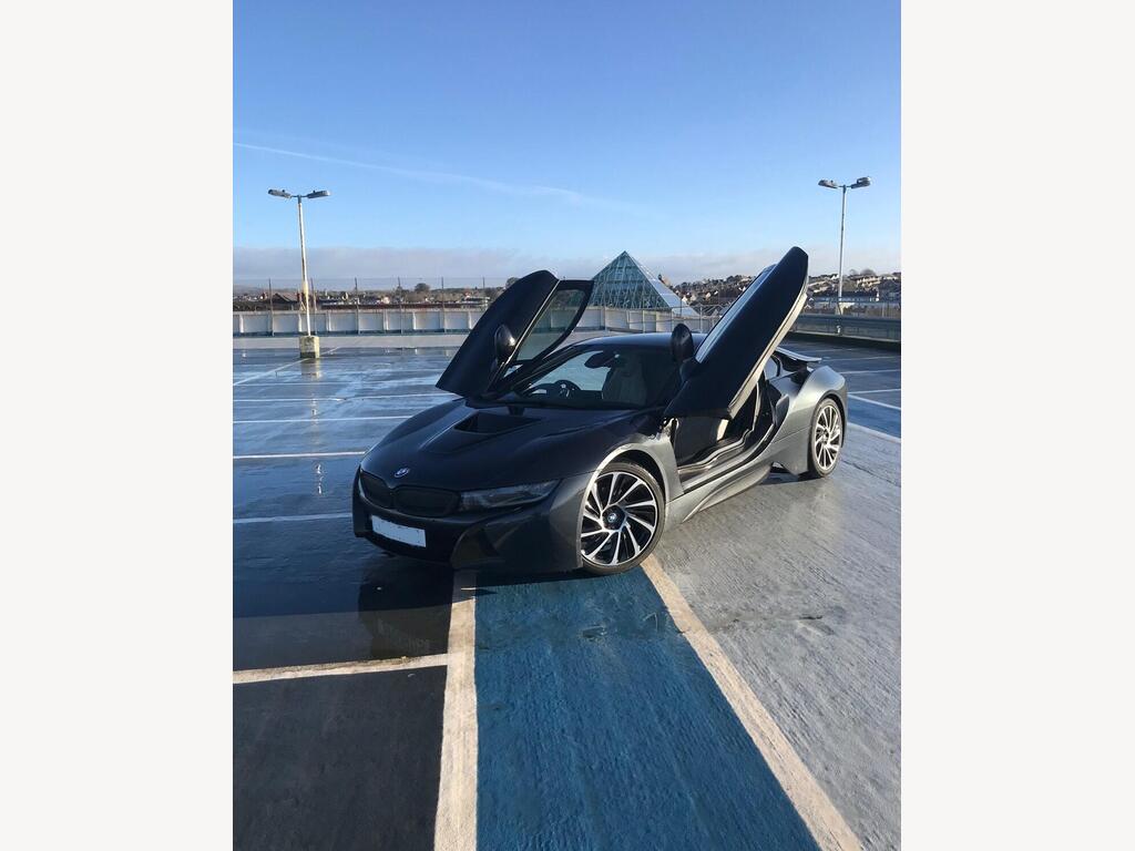 BMW i8