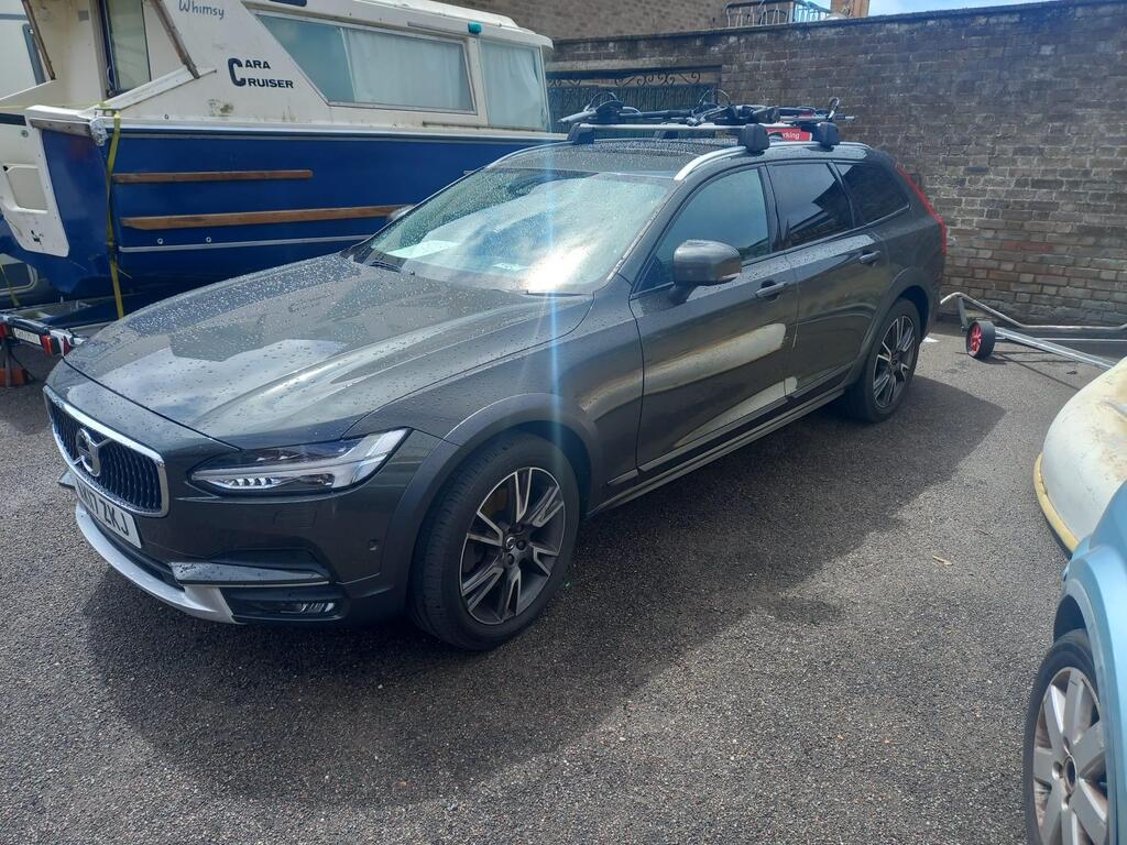Volvo V90 Cross Country