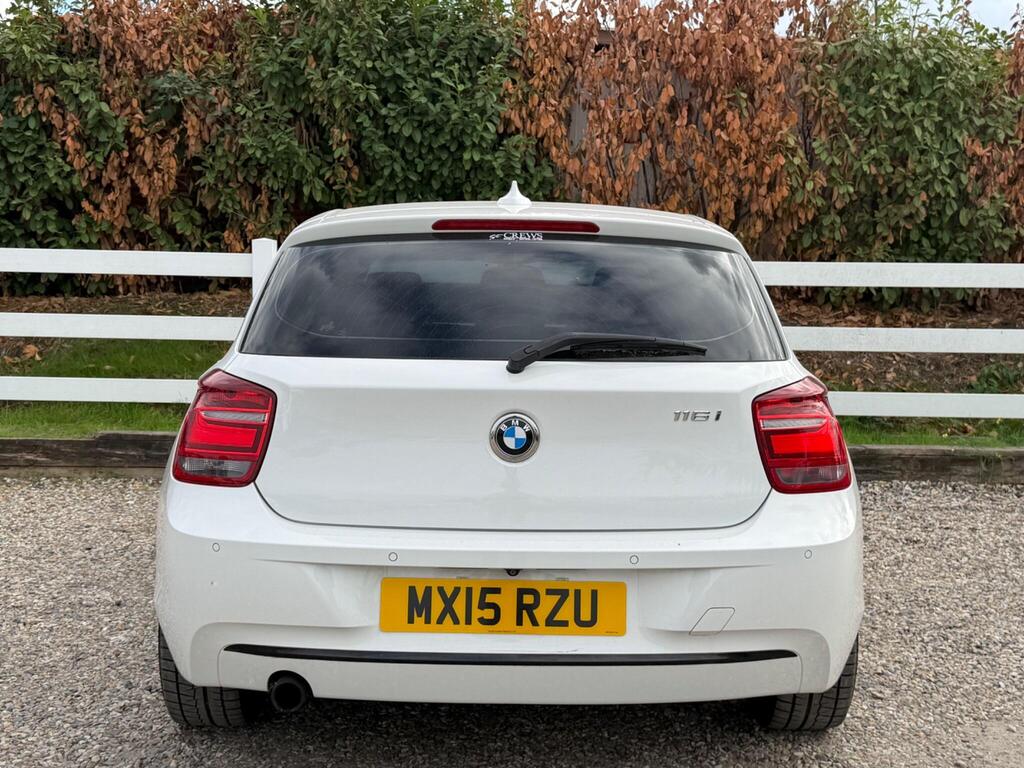 2015 BMW 1 Series thumbnail 11