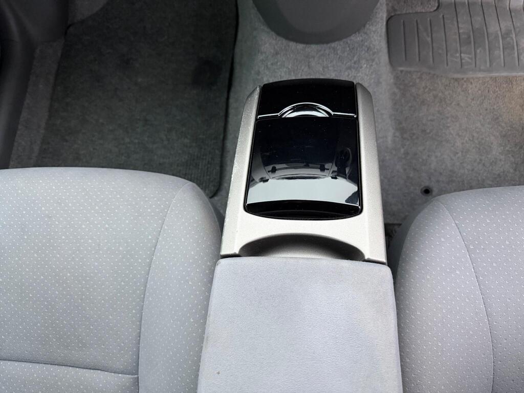 Toyota Prius 1.5 T Spirit CVT 5dr thumbnail 21