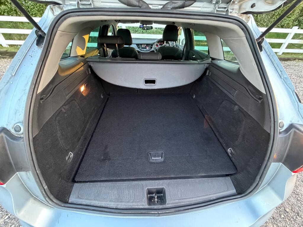 2018 Vauxhall Astra thumbnail 23