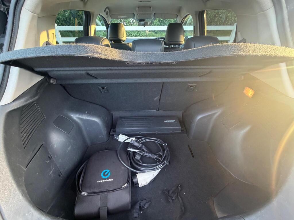 2015 Nissan Leaf thumbnail 31